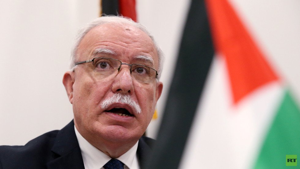 وزير الخارجية الفلسطيني: عباس مستعد للقاء نتنياهو في موسكو وترامب سائق متهور