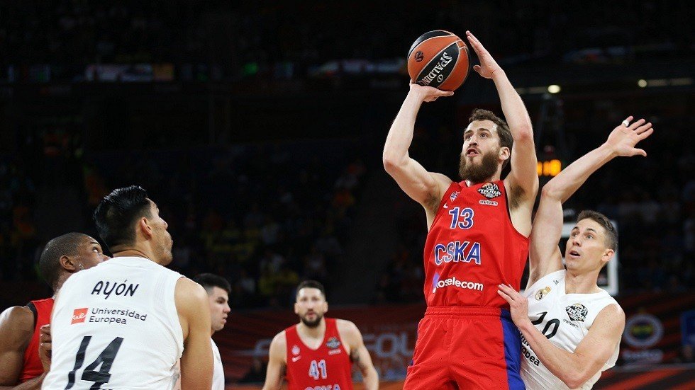 تسيسكا موسكو يبلغ نهائي 