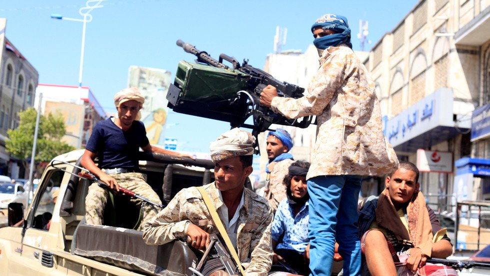 الجيش اليمني يضبط عنصرا مدرجا في قائمة عقوبات أمريكية خليجية