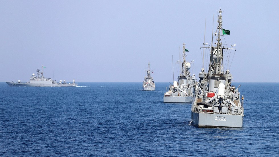 البنتاغون: دول مجلس التعاون الخليجي بدأت تسيير دوريات أمنية مكثفة في مياهها الإقليمية