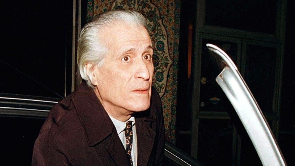 وزير جزائري سابق: على الجيش أن يصغي للعقلاء