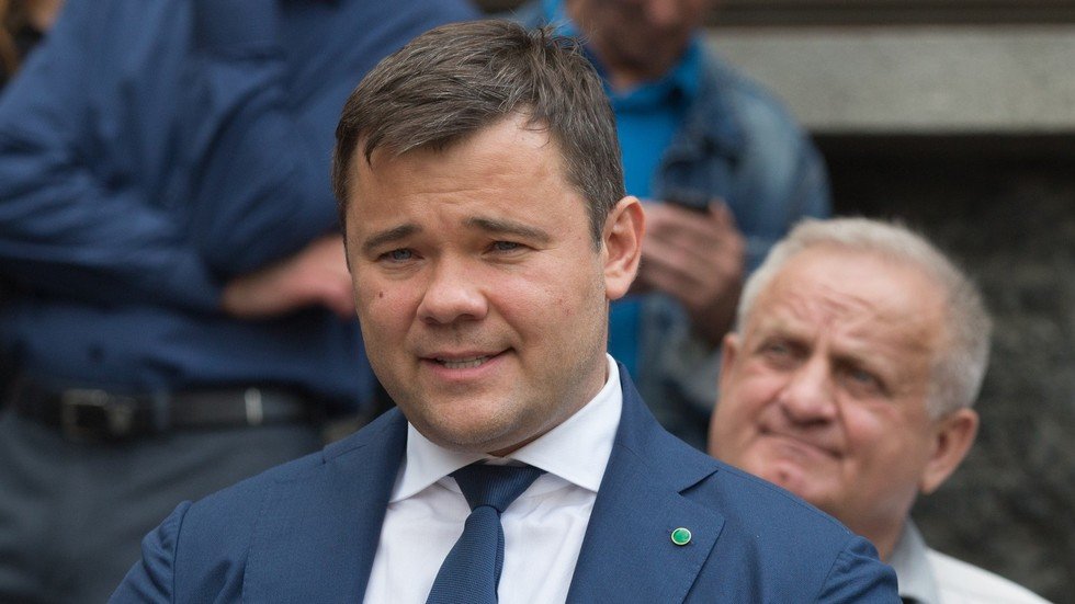 مدير ديوان زلينسكي يناقضه حول المفاوضات مع روسيا