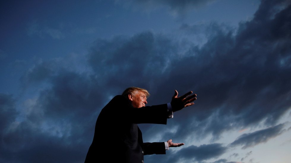 قاض أمريكي يمنع ترامب من استخدام ميزانية البنتاغون لتمويل بناء الجدار الحدودي مع المكسيك