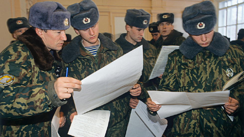 لا للسّادة.. الجيش والأمن في روسيا متمسكان بنداء "رفيق" في صفوفهما