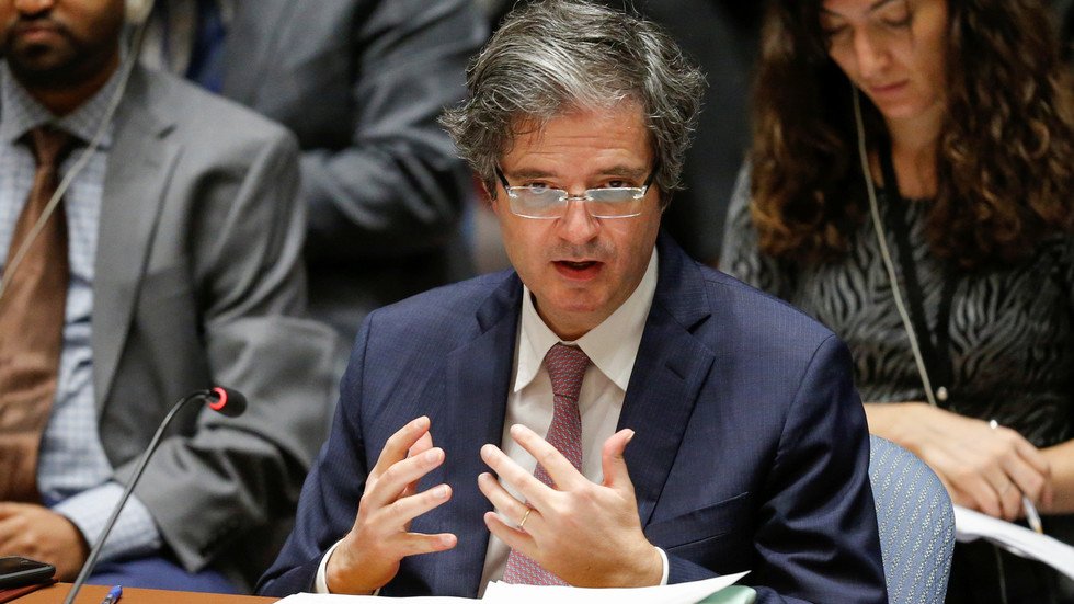 فرنسا تتعهد بالرد حال استخدام الكيميائي في سوريا