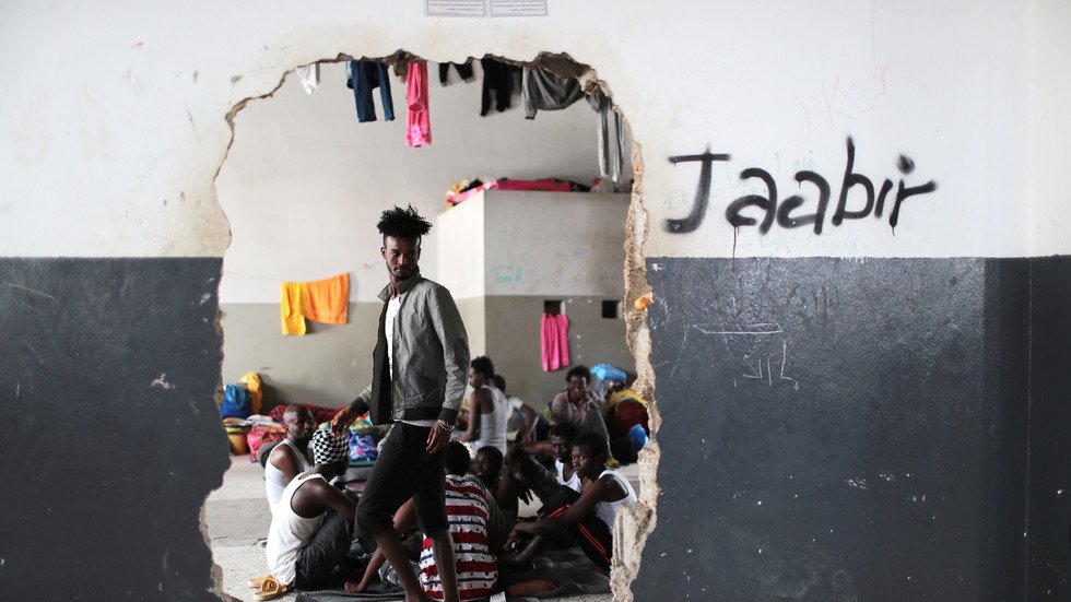 الأمم المتحدة: آلاف المهاجرين في دائرة الخطر بسبب استمرار القتال في طرابلس