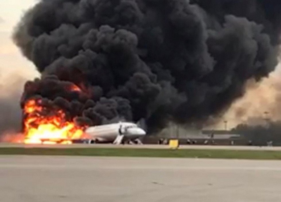 صحيفة روسية تطرح الفرضية الأقرب وراء كارثة طائرة 