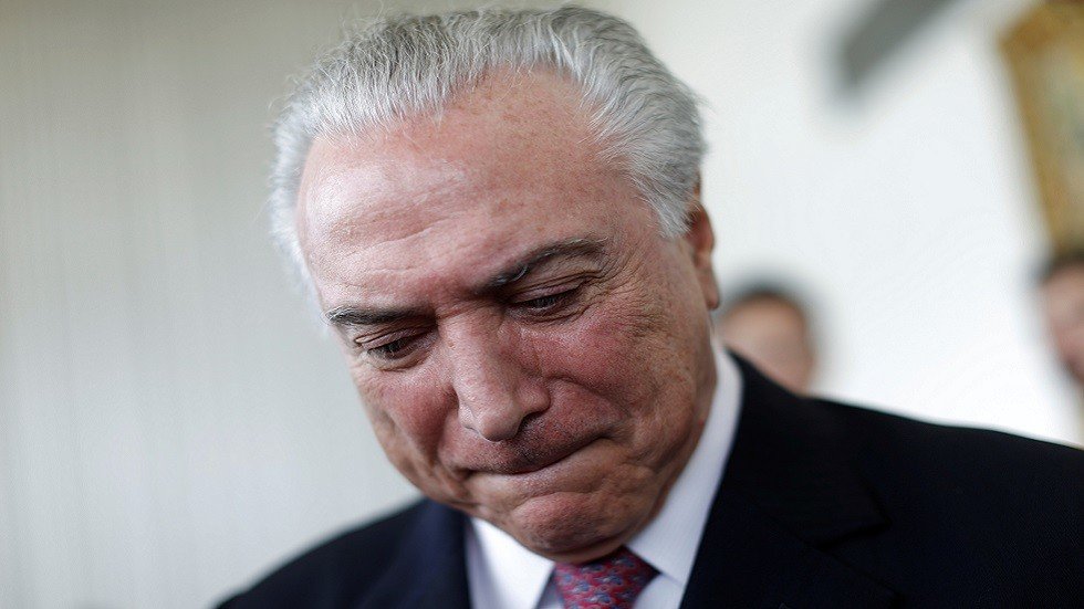 الرئيس البرازيلي السابق تامر يسلّم نفسه إلى الشرطة