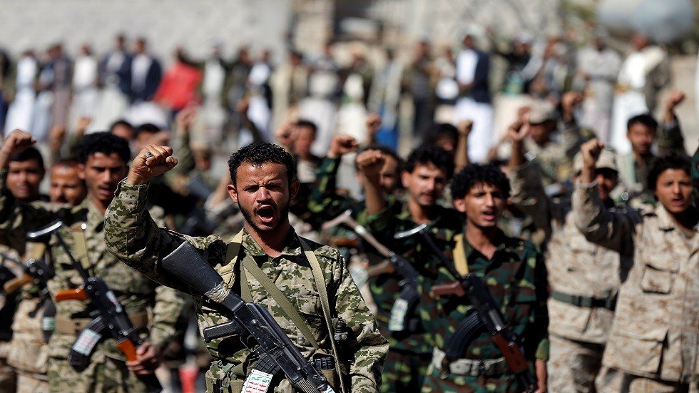 الحوثيون: استهدفنا منشآت سعودية حيوية بـ7 طائرات مسيرة
