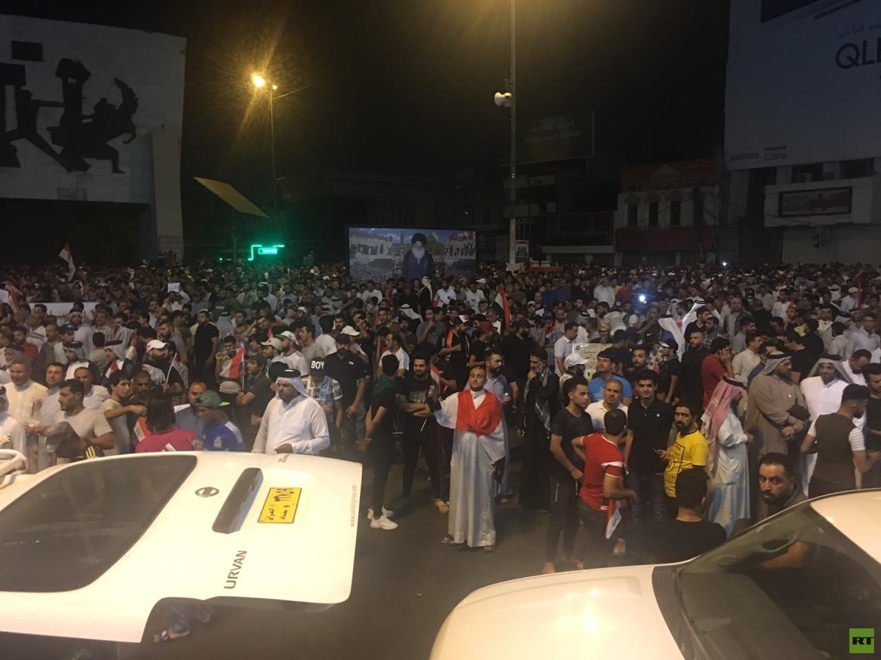 مظاهرات شعبية لأتباع الصدر في بغداد تدعو لدعم أمن العراق وإبعاده عن الصراعات الإقليمية