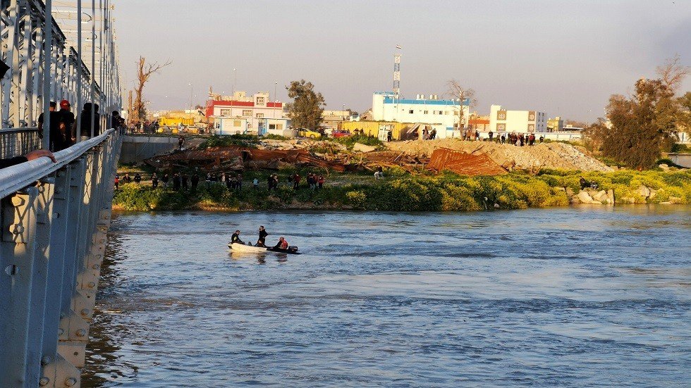 بعد أكثر من شهرين العثور على جثة طفل من غرقى عبارة الموصل