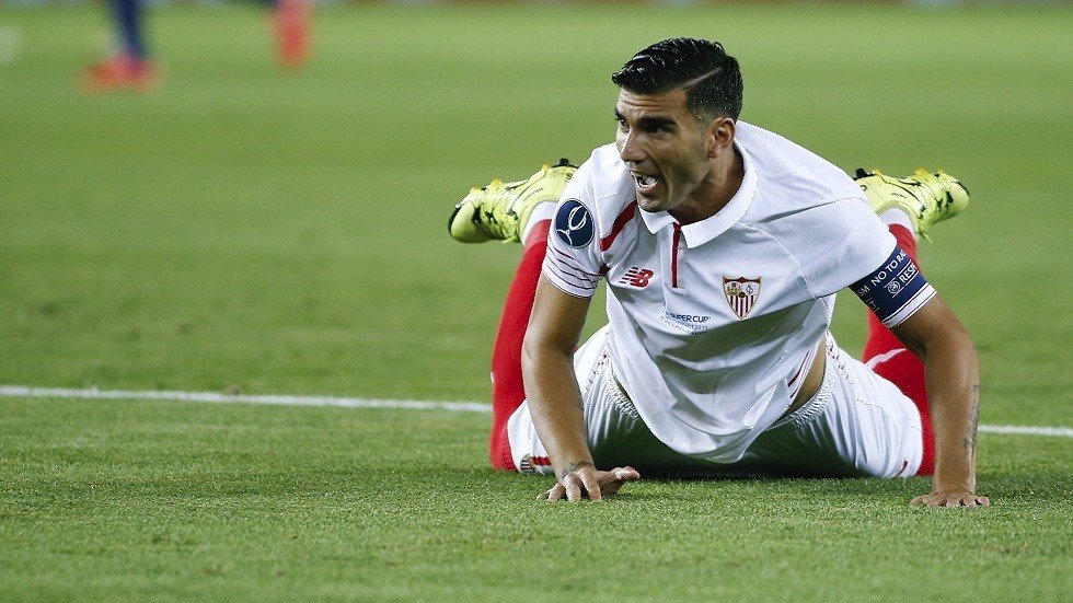 مصرع نجم نادي إشبيلية السابق رييس في حادث سير مروع