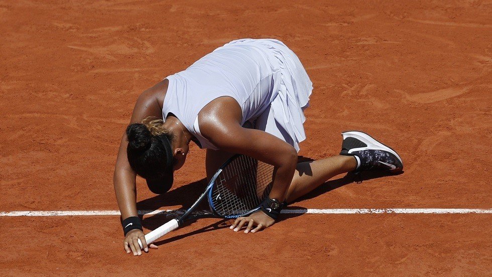 أوساكا تودع ملاعب "رولان غاروس" (فيديو)