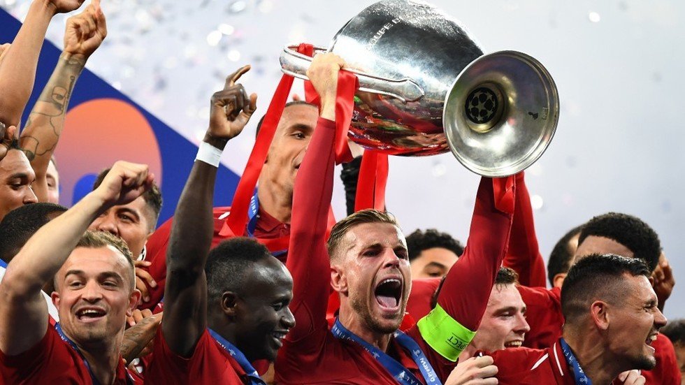 وسائل إعلام تكشف هوية الفتاة التي اقتحمت الميدان أثناء نهائي دوري أبطال أوروبا لكرة القدم