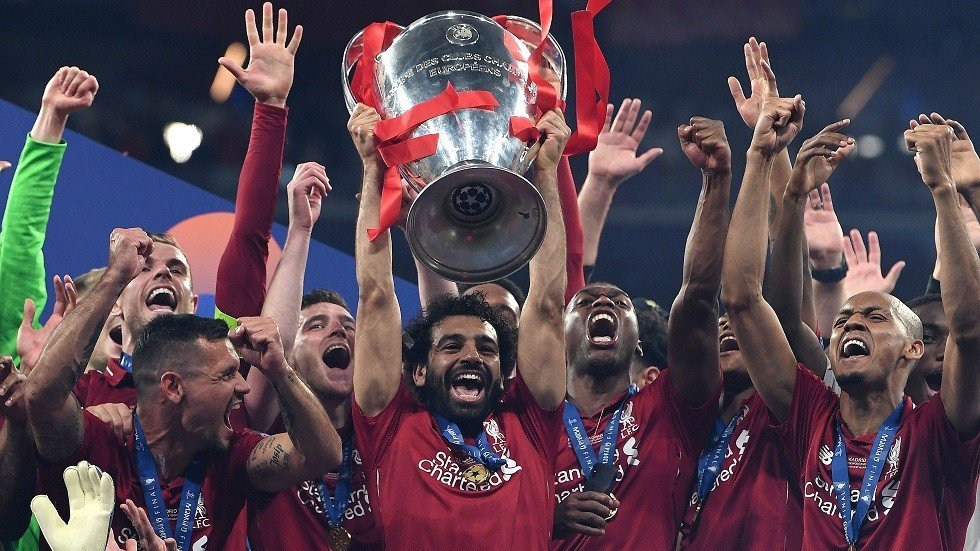 أبو تريكة لصلاح: مبروك عليك الكرة الذهبية