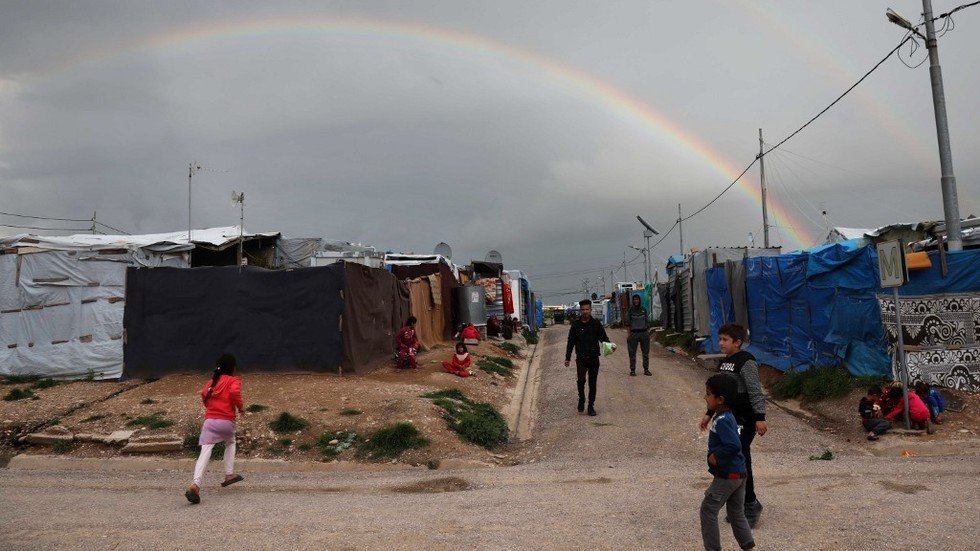 العراق يريد تسليم ألف طفل أجنبي من أبوين "داعشيين" إلى دولهم 