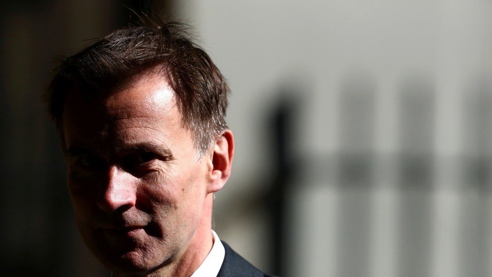 هانت: لن أعرقل تسليم أسانج للولايات المتحدة