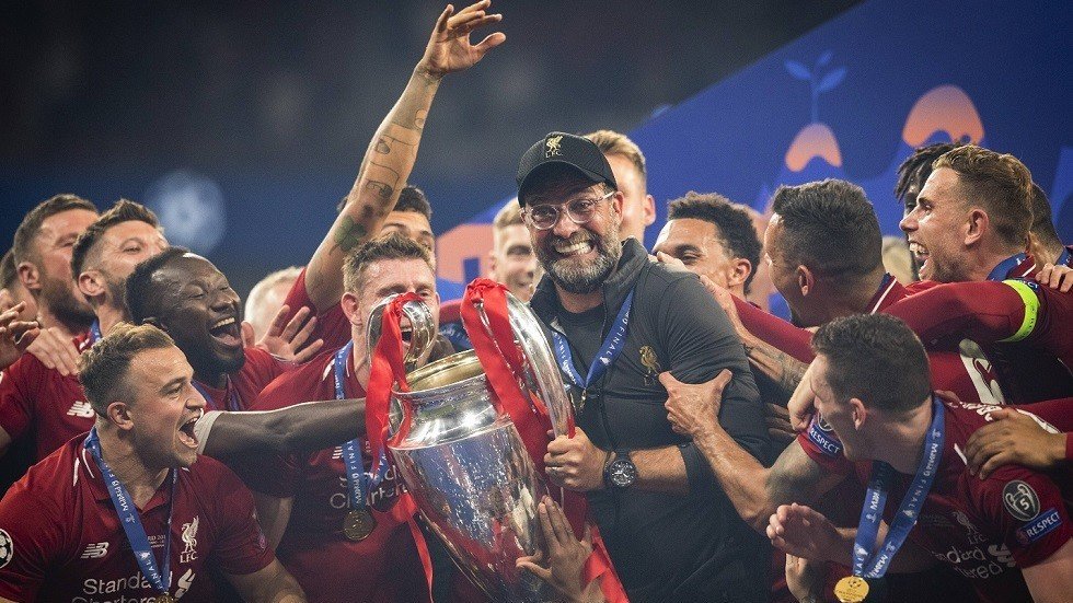 شاهد.. كلوب يعدد ألقاب ليفربول بطريقة 