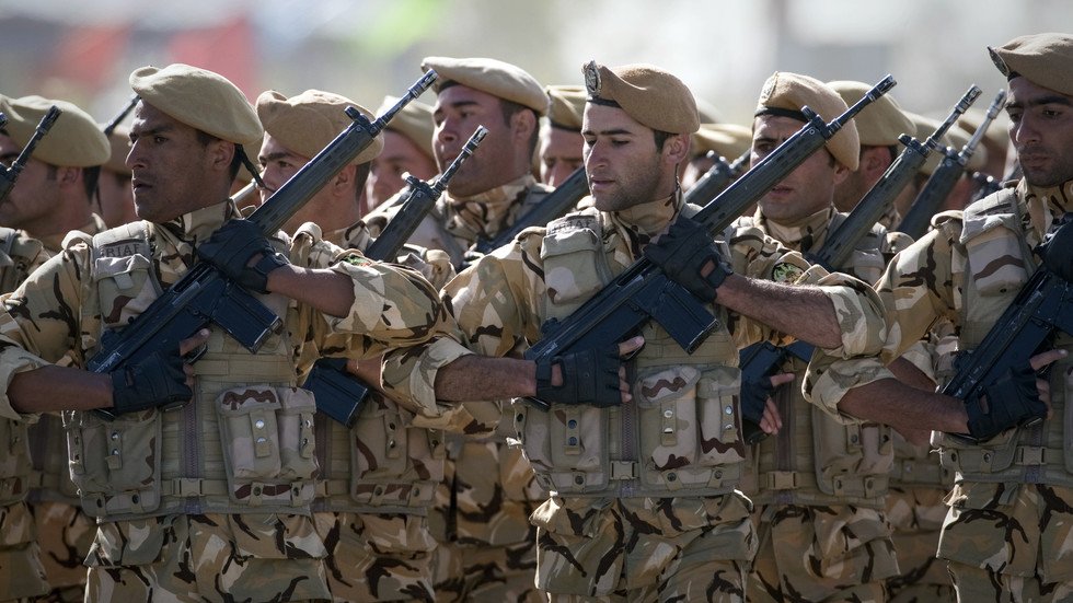 الجيش الإيراني: سنرد بشكل ساحق وحازم على أي تهديد يتعرض له نظام الجمهورية الإسلامية