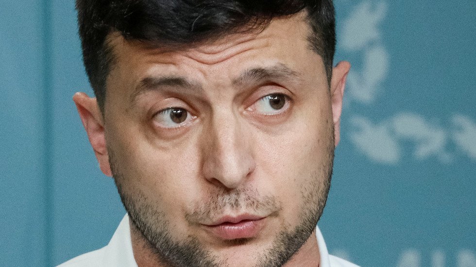 زيلينسكي يزور بروكسل الثلاثاء لتأكيد سعي أوكرانيا لعضوية الاتحاد الأوروبي والناتو