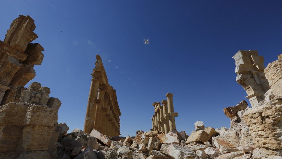 آثار سوريا على مذبح الحرب: مليون قطعة سرقت.. عشرات الهكتارات جُرفت.. مئات المواقع تضررت