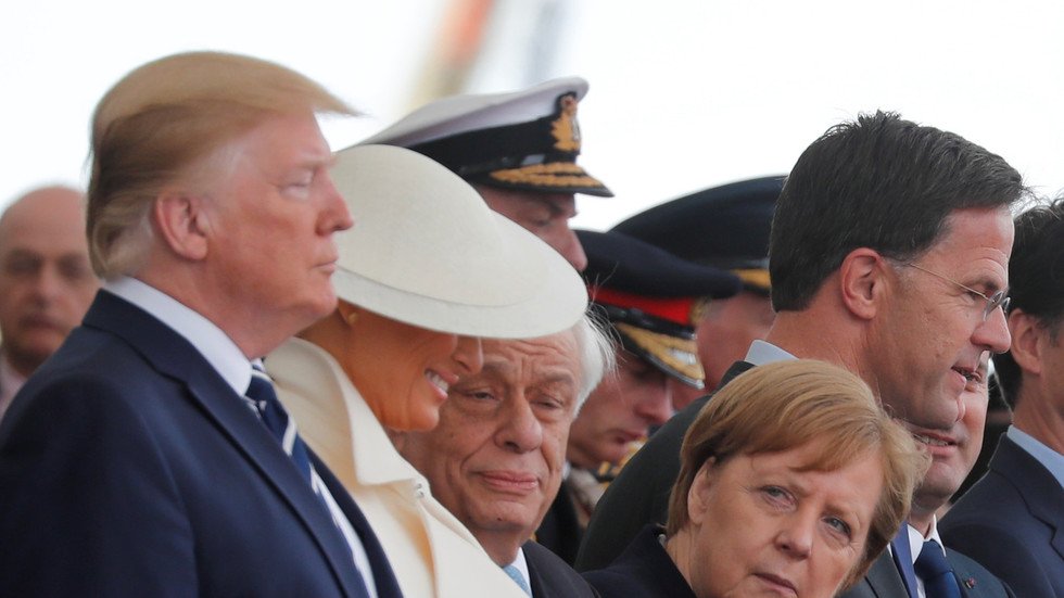 ميركل وترامب يبحثان الوضع في ليبيا