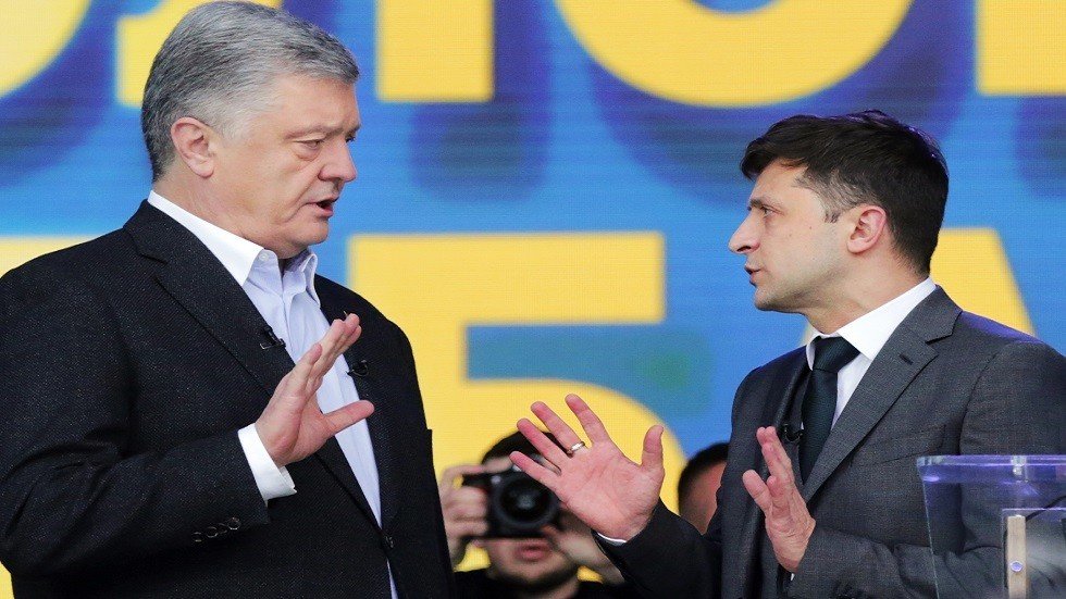 فضيحة في أوكرانيا.. الرئيس الحالي 