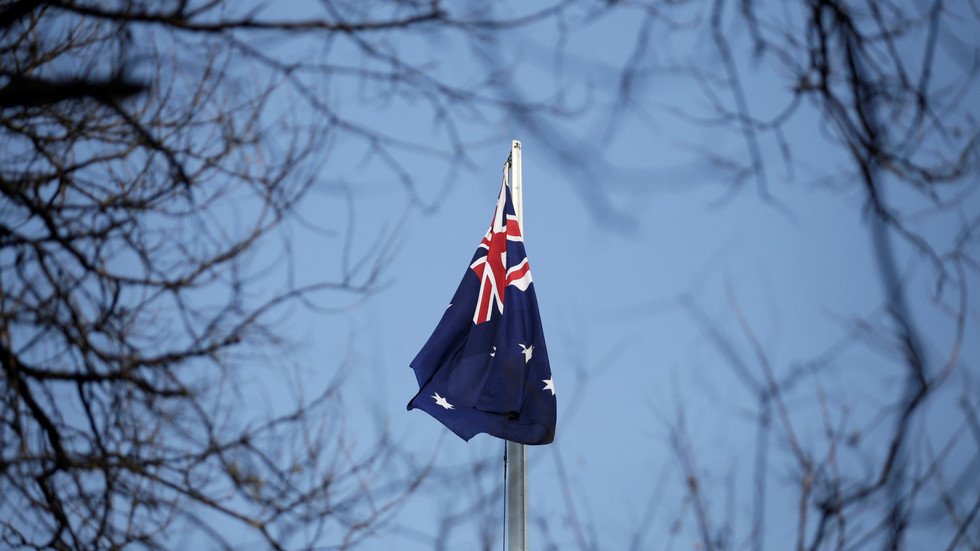 أستراليا.. السجن 9 سنوات لكهربائي اختبر صواريخ لـ"داعش"