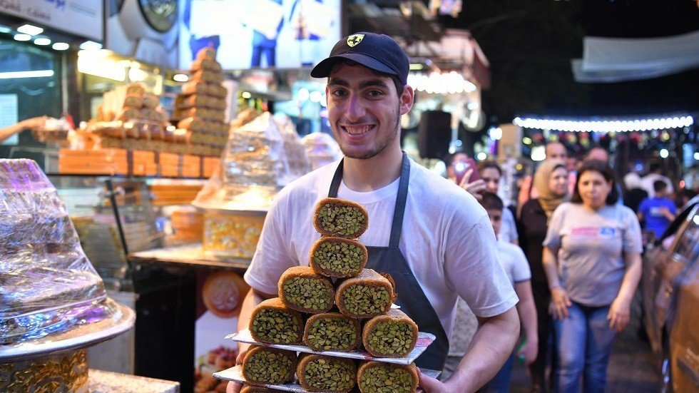 مصريون يردون على 