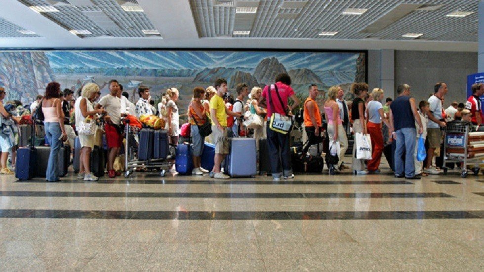 "بعد منح الجنسية مقابل 10 آلاف دولار".. مصر تسهل إجراءات منح التأشيرة!