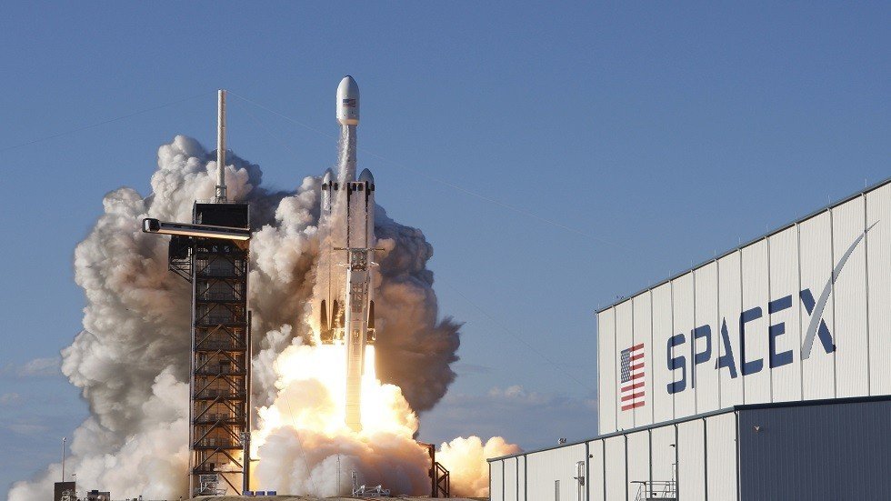 أمريكا تطلق تقنيات جديدة وساعة كونية إلى الفضاء