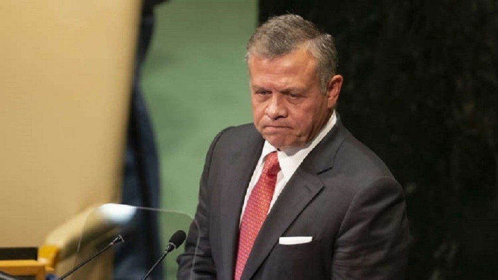 العاهل الأردني يوعز للحكومة بخفض أسعار الأدوية