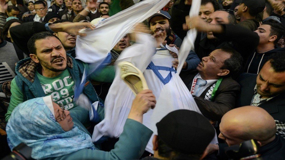 مصر.. مخاوف من تجنّس الإسرائيليين بقانون "الجنسية بـ10 آلاف دولار"