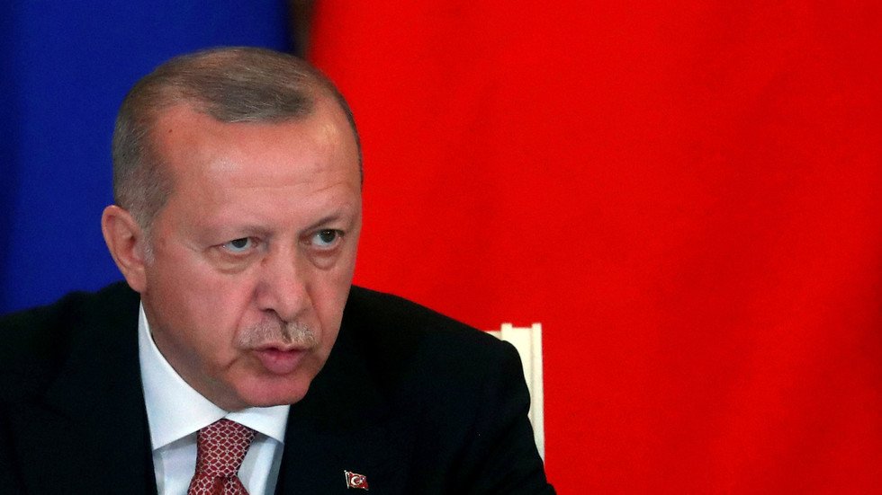أردوغان: سنستلم "إس 400" الروسية الشهر القادم