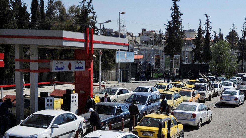 الحكومة السورية تقرر رفع سعر البنزين الأكثر طلبا