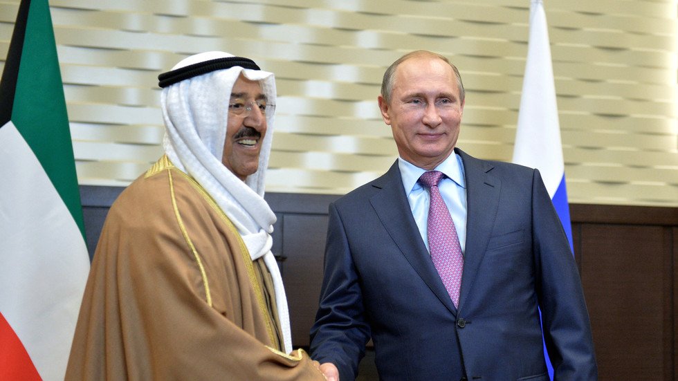 بوتين يهنئ أمير الكويت بعيد ميلاده ويدعوه لحماية المواطنة الروسية المدانة في الكويت