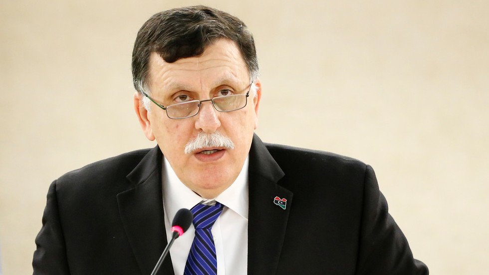 السراج: لن أجلس للتفاوض مع حفتر