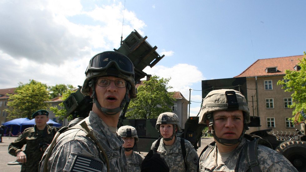 روسيا تعزز قواتها على الحدود الغربية ردا على الوجود العسكري الأمريكي في بولندا