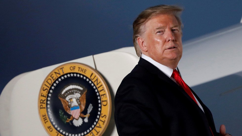 ترامب يرجح بقاءه في منصب الرئيس الأمريكي لأكثر من ولايتين