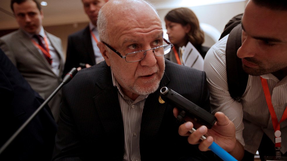 وزير النفط الإيراني يتهم دول الجوار بخلق خلل في أسواق النفط