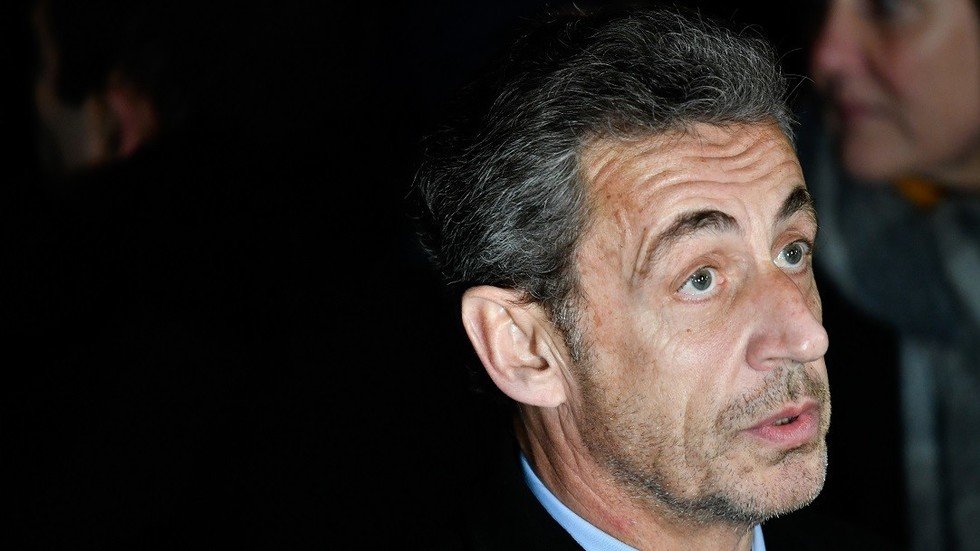 محكمة الاستئناف بباريس تفتح محاكمة ساركوزي بتهمة الفساد