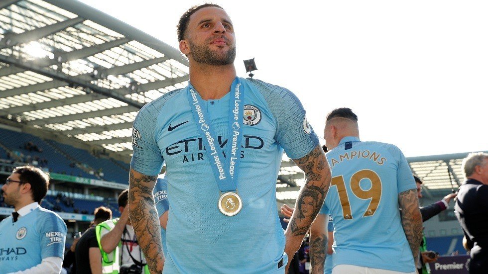 ووكر يجدد عقده مع مانشستر سيتي حتى عام 2024