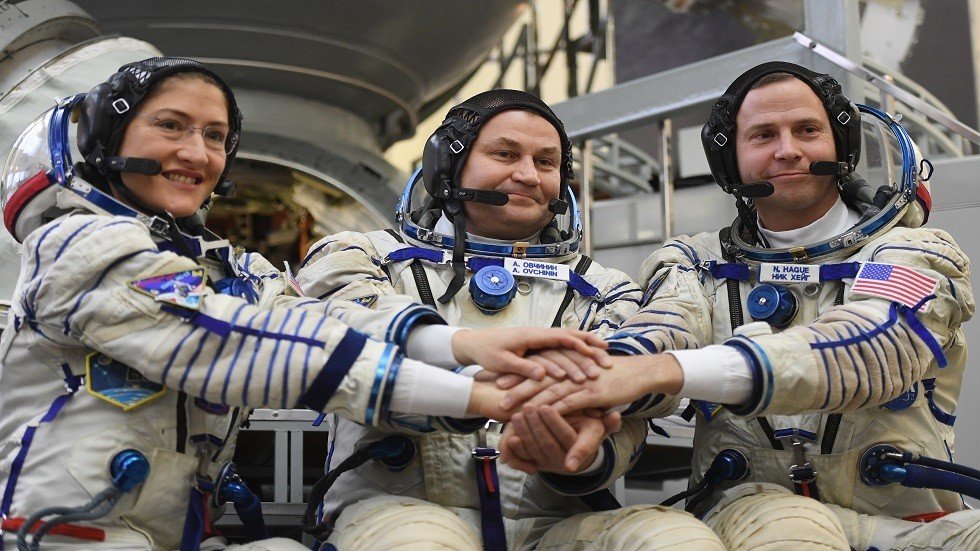 الأرض تستقبل طاقم المحطة الفضائية الدولية قريبا