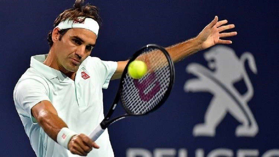 فيدرر يتخطى تسونغا بصعوبة في دورة هاله