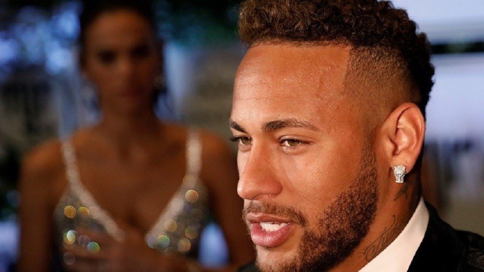 نيمار يعود لإثارة الجدل مجددا بصورة نشرها 