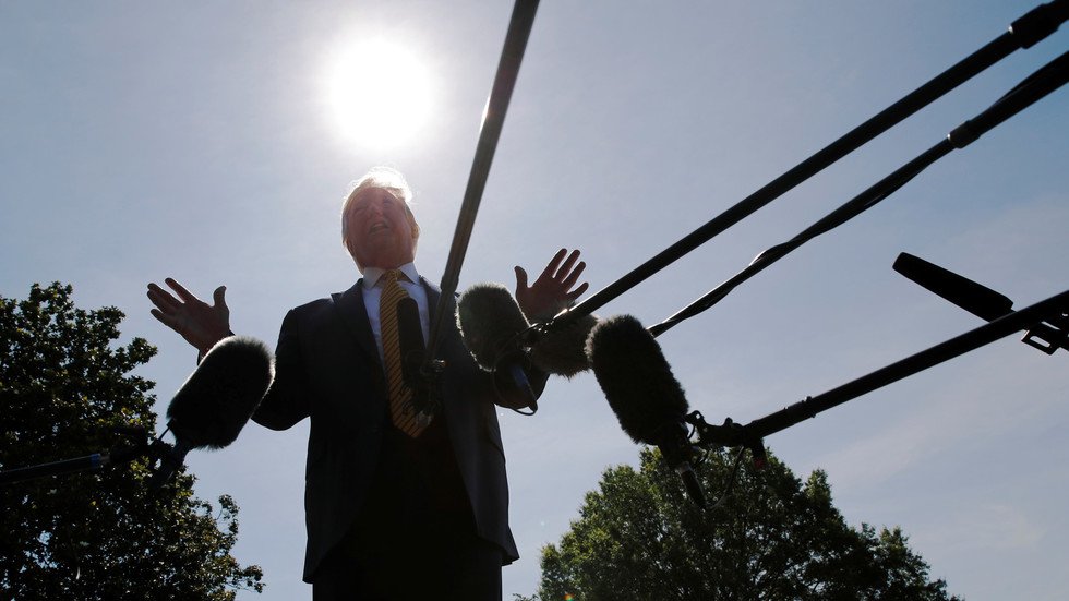 ترامب: لنجعل إيران عظيمة من جديد!