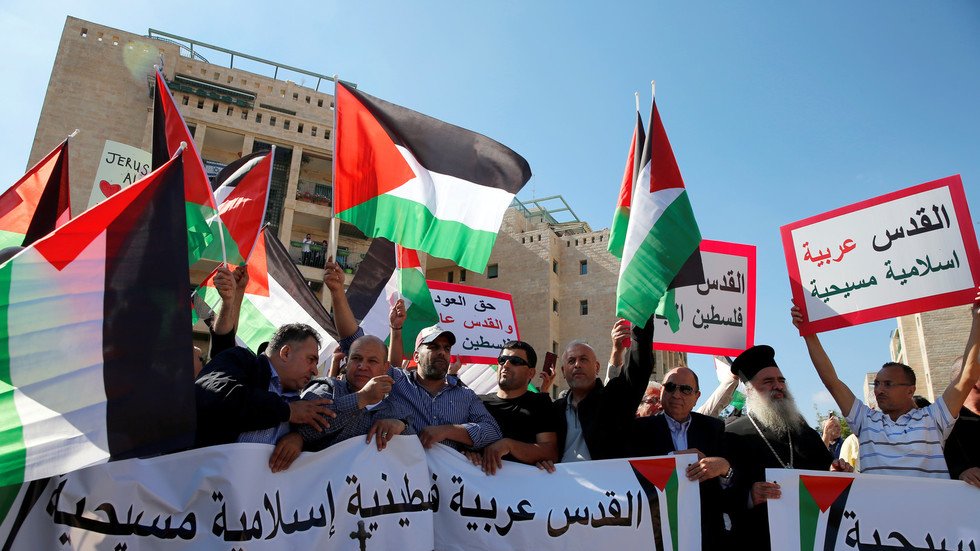 فتح وحماس: ترامب يبتز العرب بشكل مهين عبر الشق الاقتصادي من 