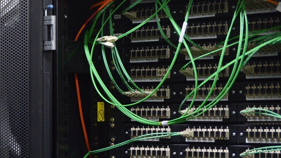 مجلة: الصين تسللت سرا إلى قلب صناعة الدفاع الأمريكية