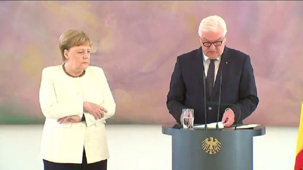 ميركل تعاني من الرعشة مرة أخرى! (فيديو) 