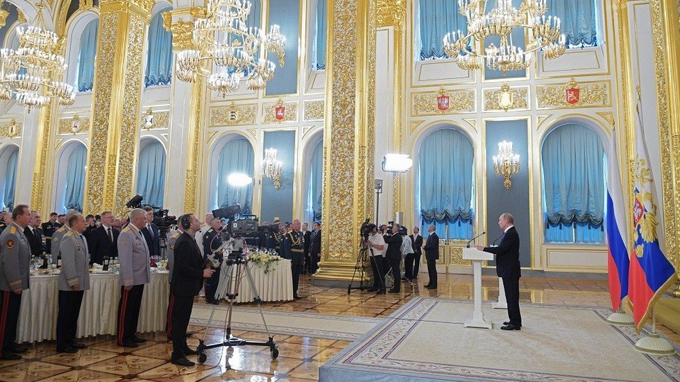 بوتين: القوات الروسية ستحصل على صواريخ "كينجال" و"سارمات" و"بوريفيستنيك" في السنوات القريبة القادمة